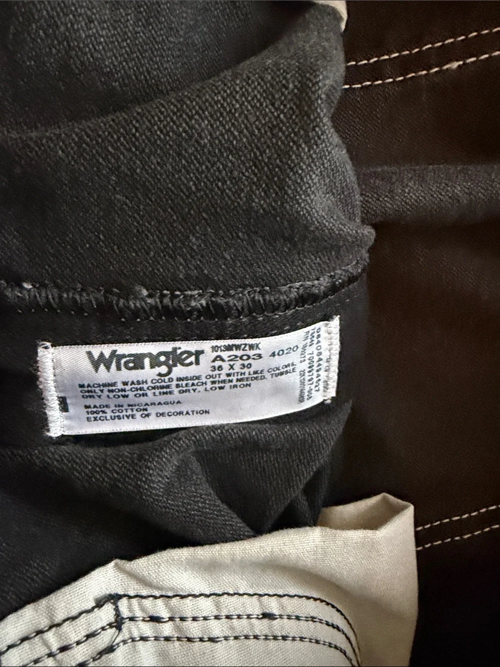 Wrangler Men's Black Straight Jeans with Leather Patch